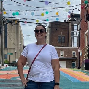 Meet your Posher, Mariel